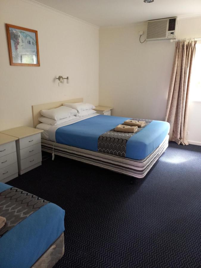 Heyfield Motel And Apartments Lakes Entrance Dış mekan fotoğraf