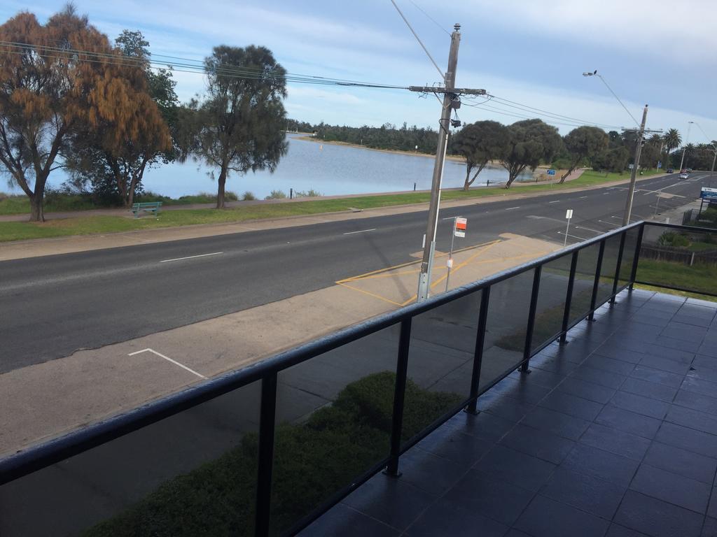 Heyfield Motel And Apartments Lakes Entrance Dış mekan fotoğraf
