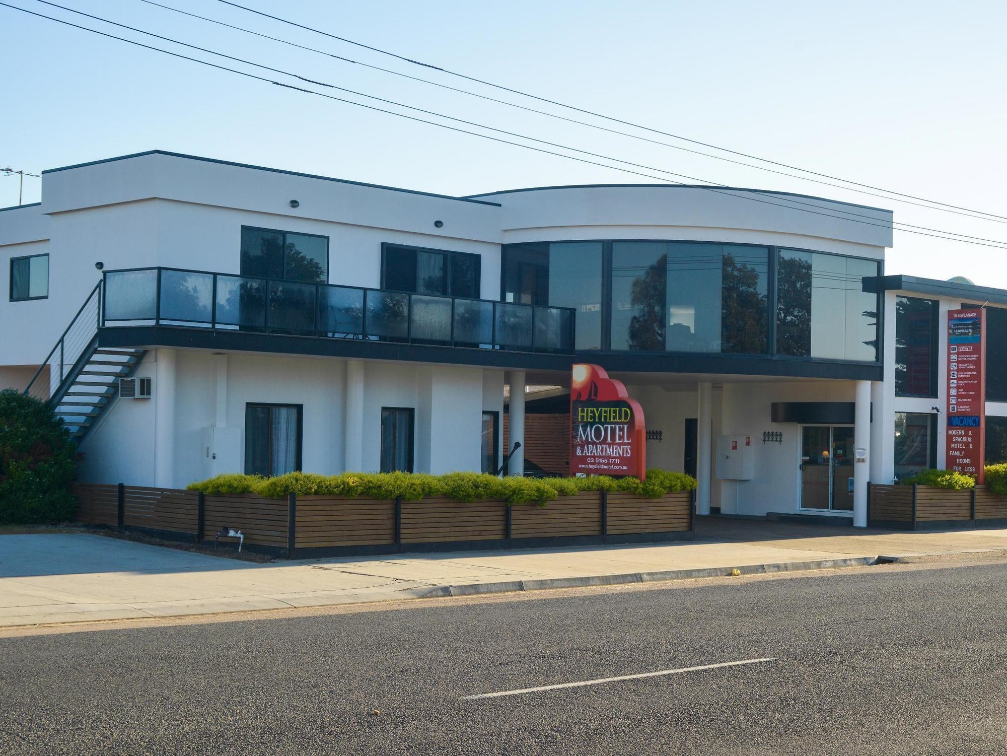 Heyfield Motel And Apartments Lakes Entrance Dış mekan fotoğraf