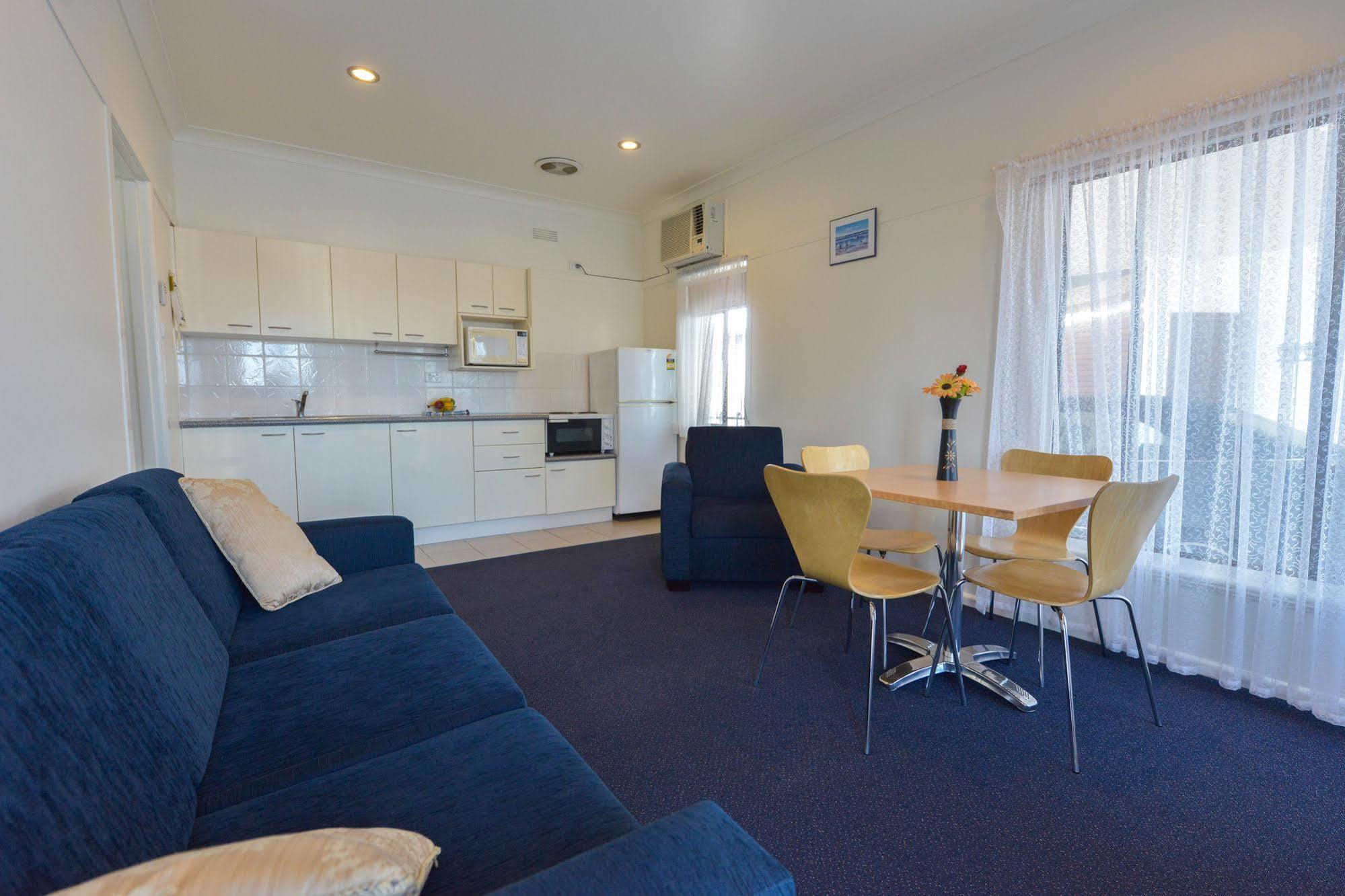 Heyfield Motel And Apartments Lakes Entrance Dış mekan fotoğraf