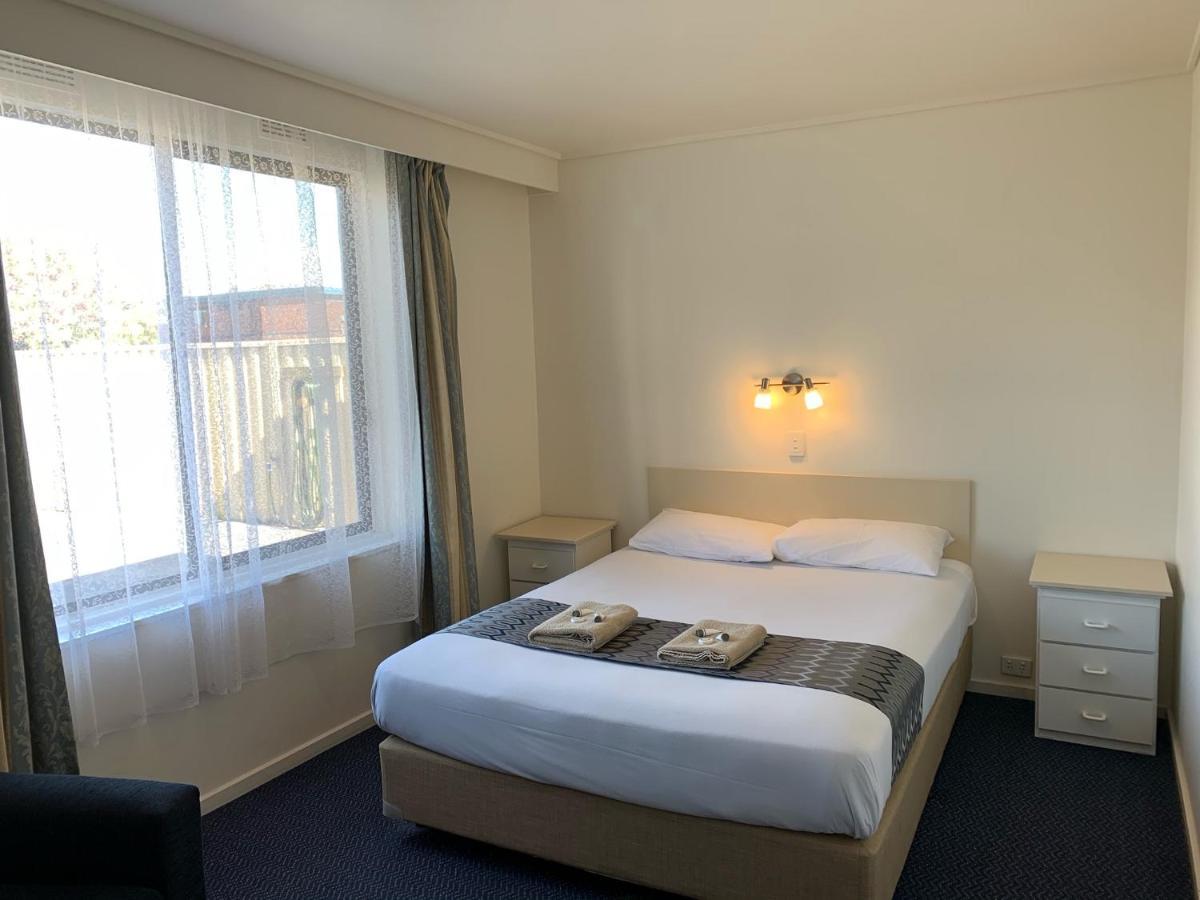 Heyfield Motel And Apartments Lakes Entrance Dış mekan fotoğraf